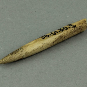 Ancient Egyptian arrowhead from Abydos dated 3000 – 2890 BC