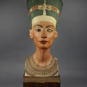 Ancient Egyptian Nefertiti bust