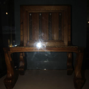 Egyptian style objects chair dated 1550 – 1295